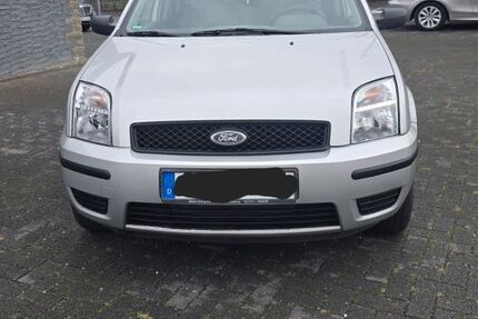 Ford Fusion 182.000 km 1.899 € Bergisch Gladbach 51429
