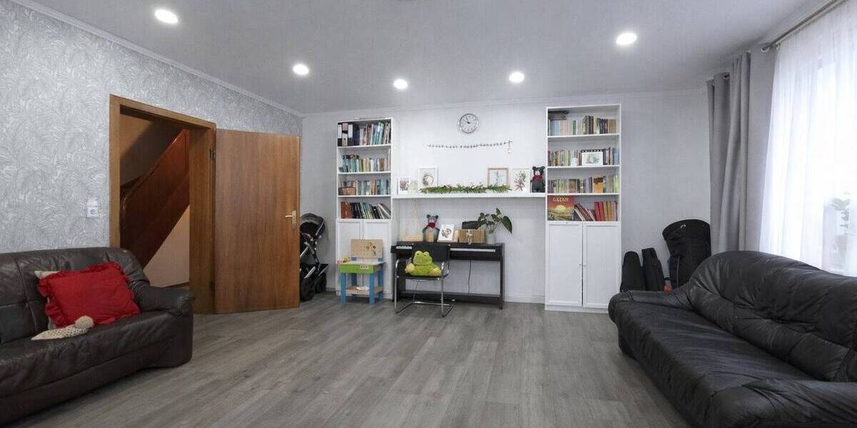 Einfamilienhaus Euskirchen Innenstadt - 6 Zimmer, 136 m&sup2;, 349.000&euro; | Angebot:25932305