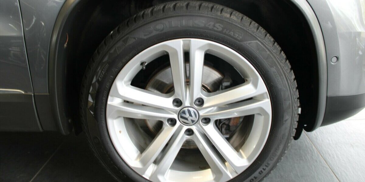 VW Tiguan 1.4 TSI DSG Cup Sport&Style 89.881 km 12.980 &euro; Euskirchen 53881