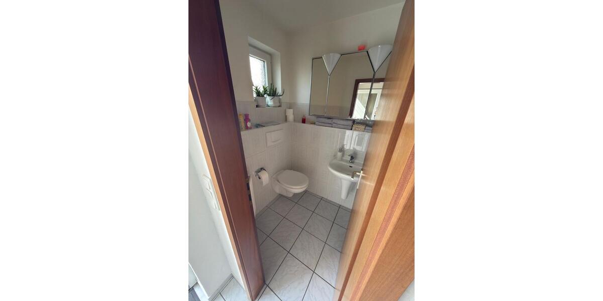 Doppelhaushälfte Wesseling - 4 Zimmer, 113 m&sup2;, 1.800&euro; | Angebot:24738113