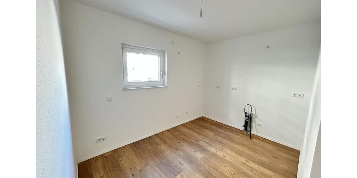 Erdgeschoßwohnung Rheinbach - 3 Zimmer, 93 m&sup2;, 1.233&euro; | Angebot:25563150