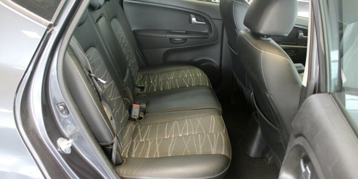 Kia Venga 1.6 CVVT Edition 7 - Panorama - 42.466 km 8.980 &euro; Euskirchen 53881