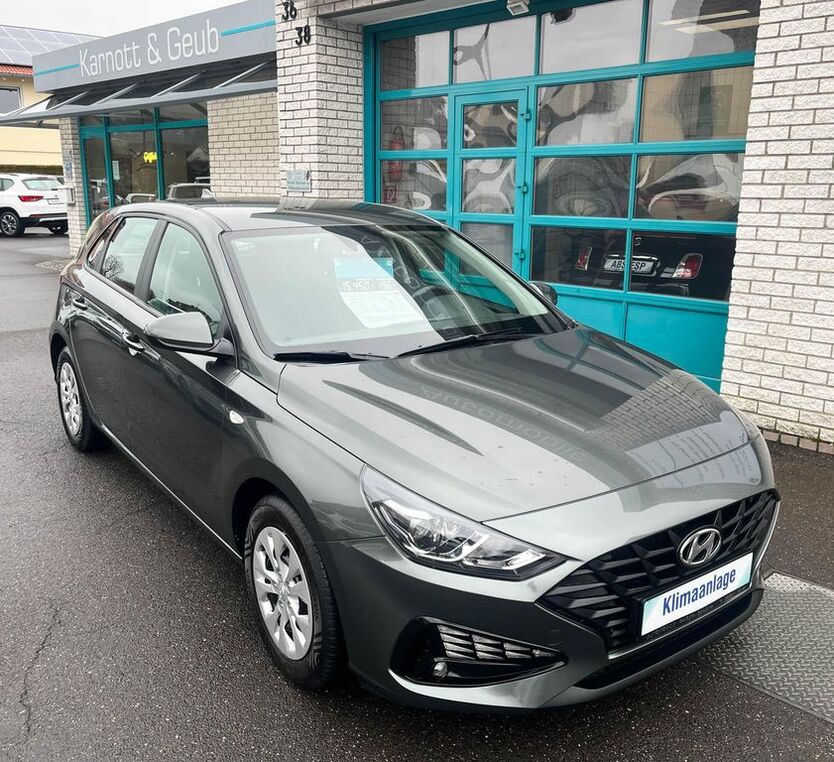 Hyundai i30 67.060 km 15.450 € Bornheim 53332