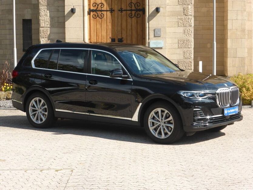X7