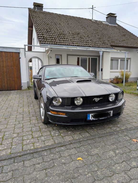 Ford Mustang 73.000 km 19.499 € Dattenberg 53547