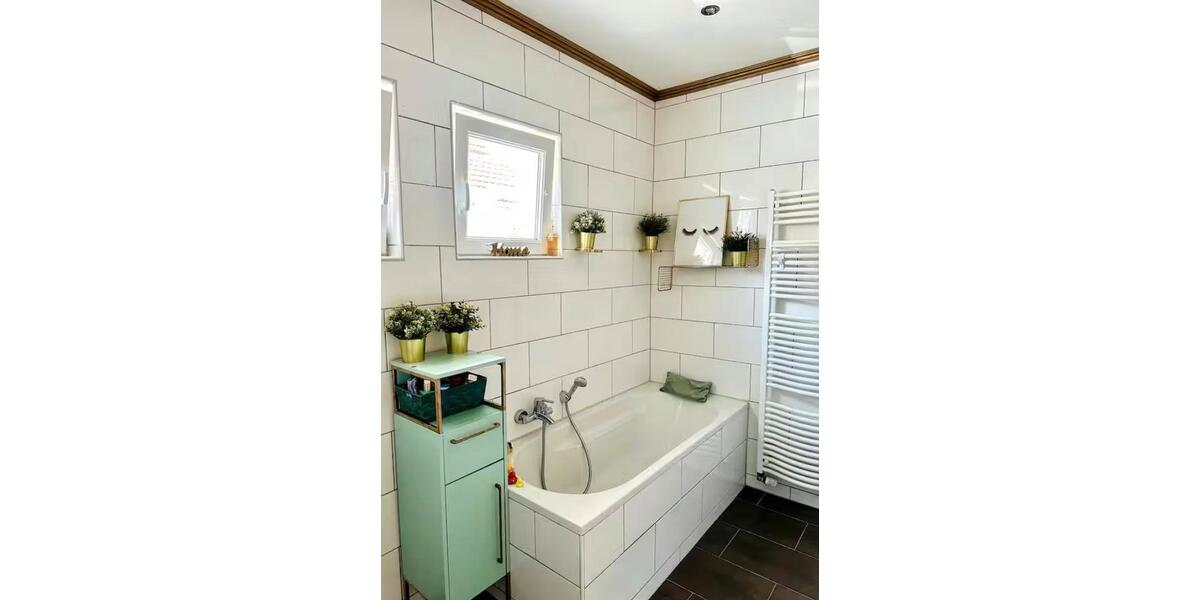 Reihenhaus Köln Kalk - 3 Zimmer, 75 m&sup2;, 2.200&euro; | Angebot:26419248