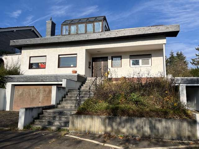 Haus zum Kaufen in Bonn-Lessenich 899.000 € 213 m²
