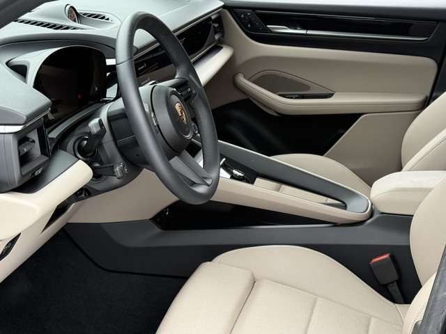 Porsche Macan 8.300 km 84.790 &euro; Frechen 50226