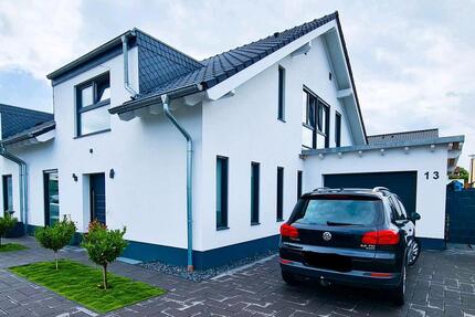 Haus Meckenheim - 6 Zimmer, 245 m&sup2;, 780.000&euro; | Angebot:26564011