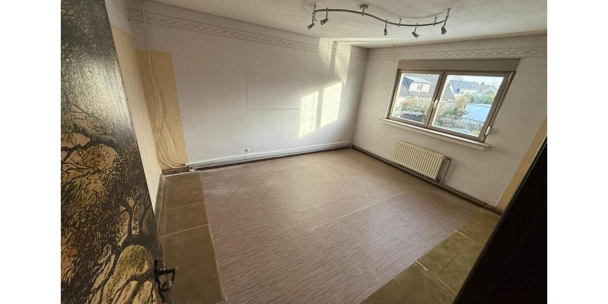 Doppelhaushälfte Köln Ehrenfeld - 5 Zimmer, 150 m&sup2;, 350.000&euro; | Angebot:24852009
