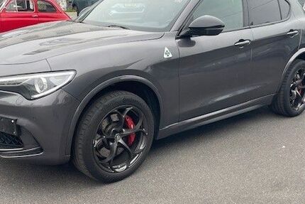 Alfa Romeo Stelvio 77.600 km 45.490 &euro; Bonn 53227