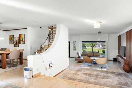 Haus zum Kaufen in Wachtberg 899.000 € 234 m² 6 zimmer