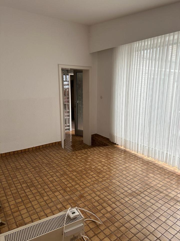 Top Lage Splitlevel Haus mit schönem Garten