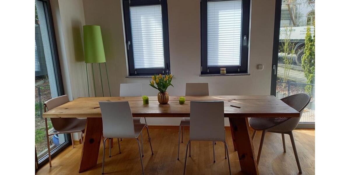 Einfamilienhaus Unkel - 7 Zimmer, 155 m&sup2;, 1.900&euro; | Angebot:25783473
