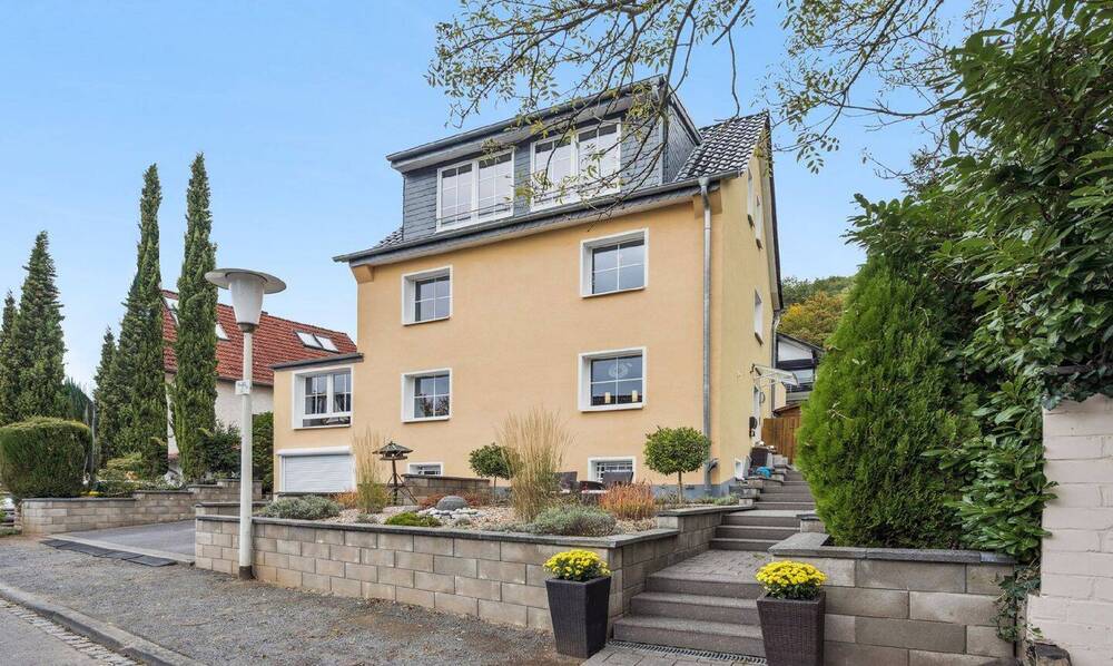 Einfamilienhaus Bonn Oberkassel - 6 Zimmer, 190 m&sup2;, 897.000&euro; | Angebot:25930102