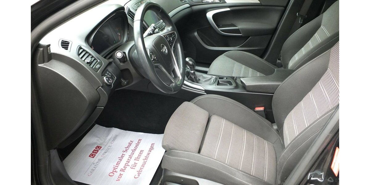Opel Insignia WM26:EDITION NAVI PARKPILOT/KAMERA 17 Zol 96.093 km 9.698 &euro; Köln 50858