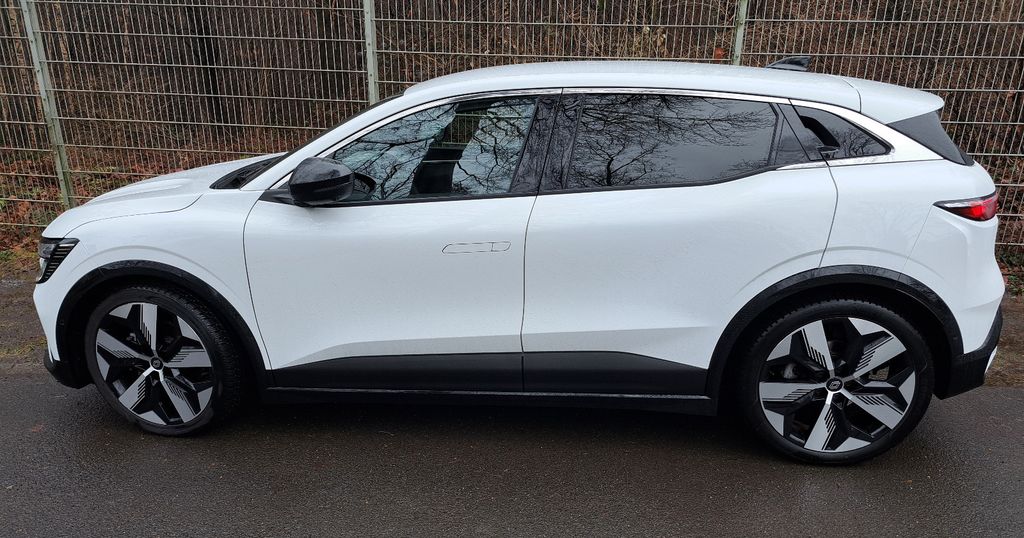 Renault Megane E-TECH 42.800 km 22.990 &euro; Bonn 53227