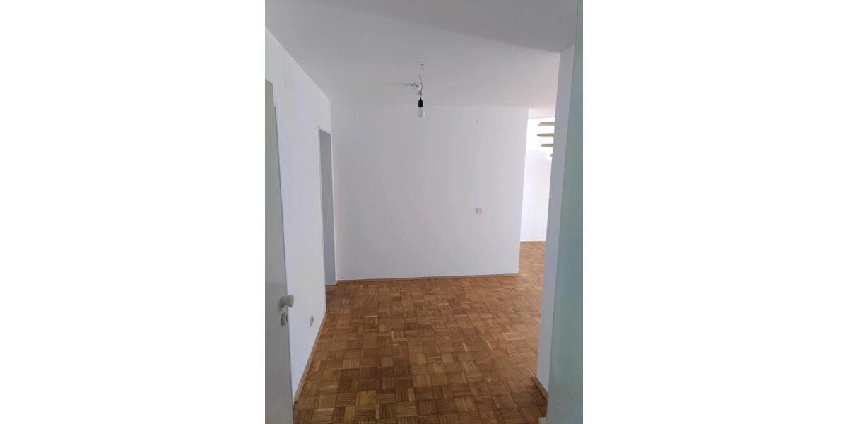 Maisonettenwohnung Bonn Bad Godesberg - 2.5 Zimmer, 94 m&sup2;, 1.350&euro; | Angebot:26413520