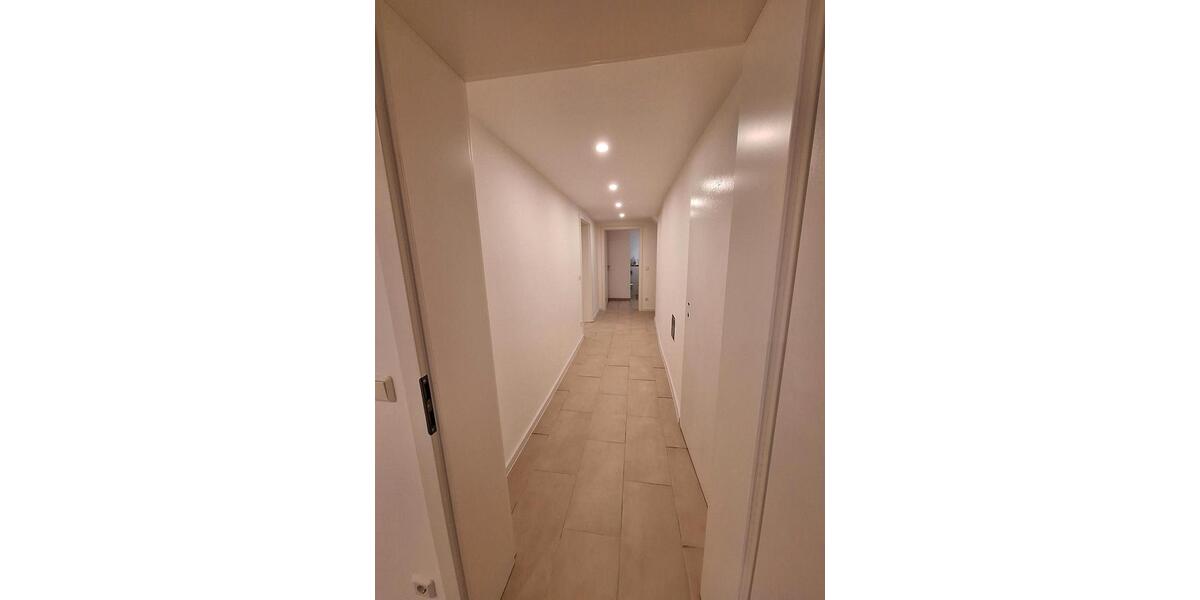 Etagenwohnung Hennef (Sieg) - 2 Zimmer, 68 m&sup2;, 750&euro; | Angebot:24709892