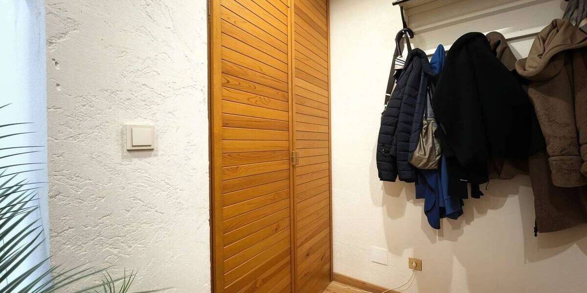 Etagenwohnung Sankt Augustin Niederpleis - 3 Zimmer, 80 m&sup2;, 199.000&euro; | Angebot:25739513