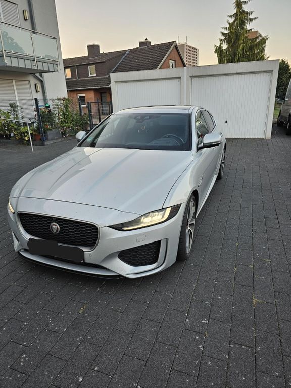 Jaguar XE 71.000 km 19.800 € Erftstadt 50374