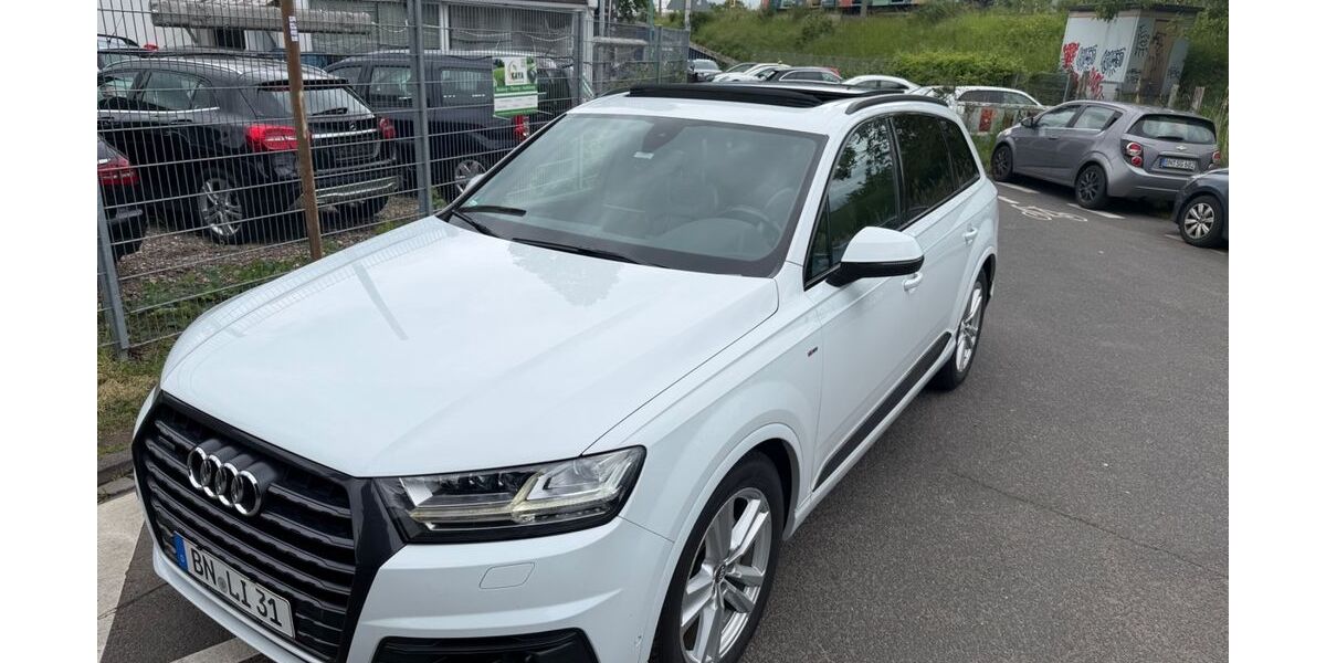 Audi Q7 269.000 km 22.900 &euro; Bonn 53119