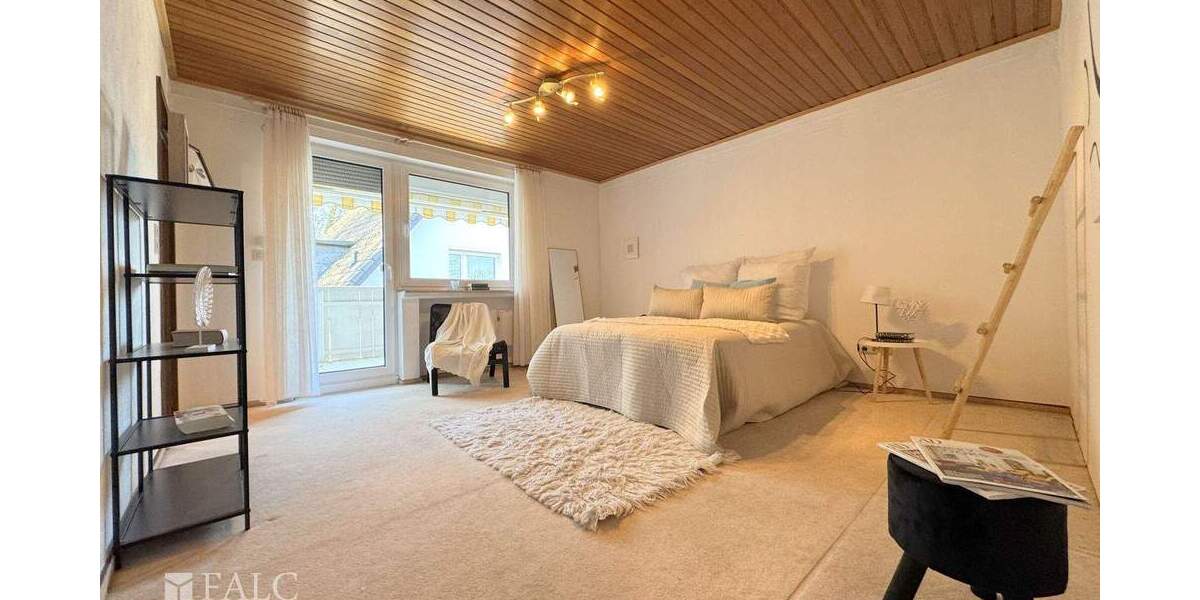 Etagenwohnung Siegburg - 4 Zimmer, 100 m&sup2;, 309.000&euro; | Angebot:23963180