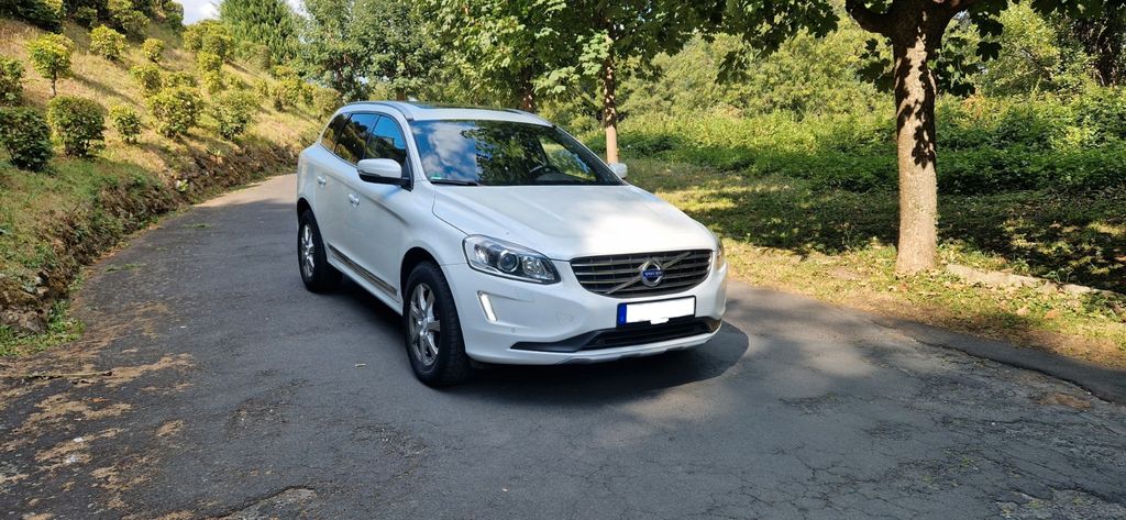 Volvo XC60 170.000 km 18.499 &euro; Siegburg 53721