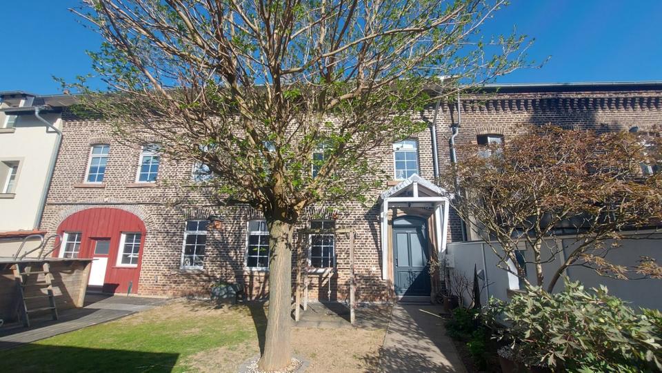 Einfamilienhaus Euskirchen Dom-Esch - 6.5 Zimmer, 200 m&sup2;, 580.000&euro; | Angebot:26565481