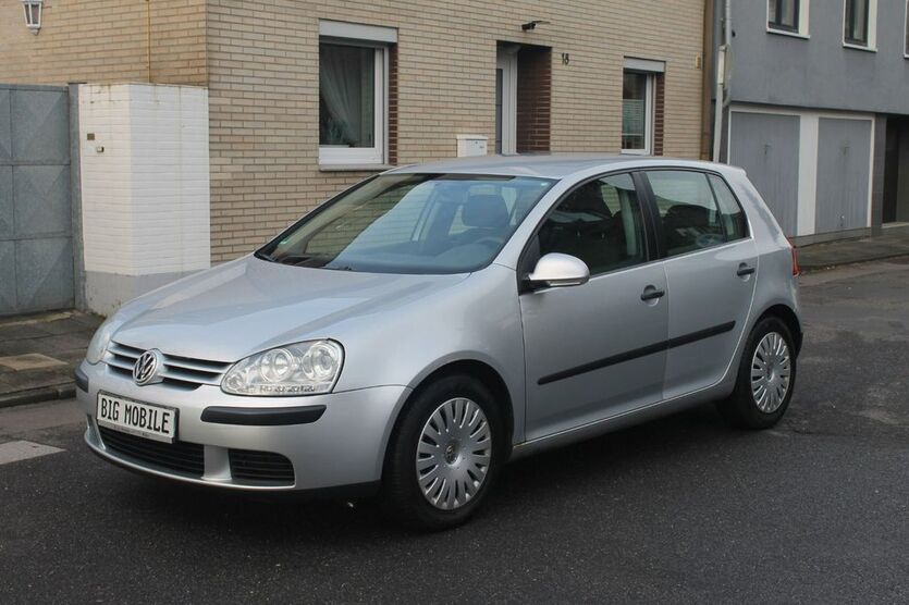 VW Golf 190.000 km 2.950 € Köln 50739