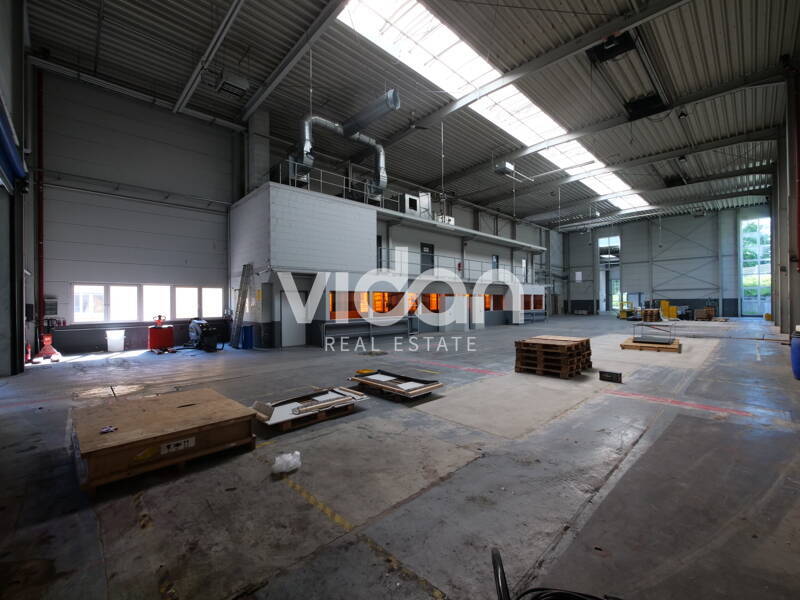 EXCLUSIV | LAGER | BÜRO | EBENERDIG | VIDAN REAL ESTATE