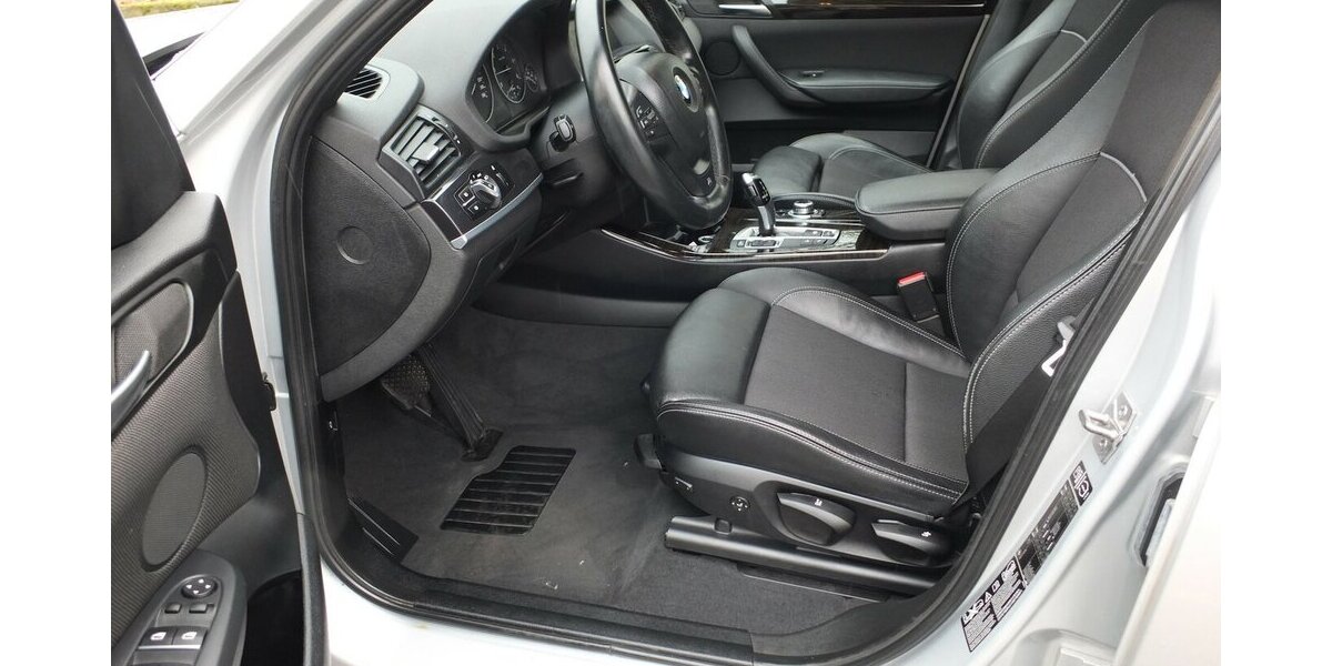 BMW X3 xDrive 20 d XENON NAVI TEILLEDER PDC STEPTRONIC 174.544 km 13.908 &euro; Köln 50858