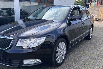 Skoda Superb 122.000 km 7.999 &euro; Erftstadt 50374