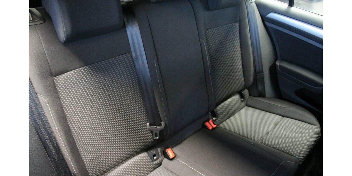 VW Golf 1.0 TSI OPF Trendline 76.316 km 11.480 &euro; Euskirchen 53881