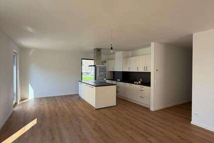 Wohnung Euskirchen-Kessenich Kessenich - 4 Zimmer, 181 m&sup2;, 1.940&euro; | Angebot:27236738