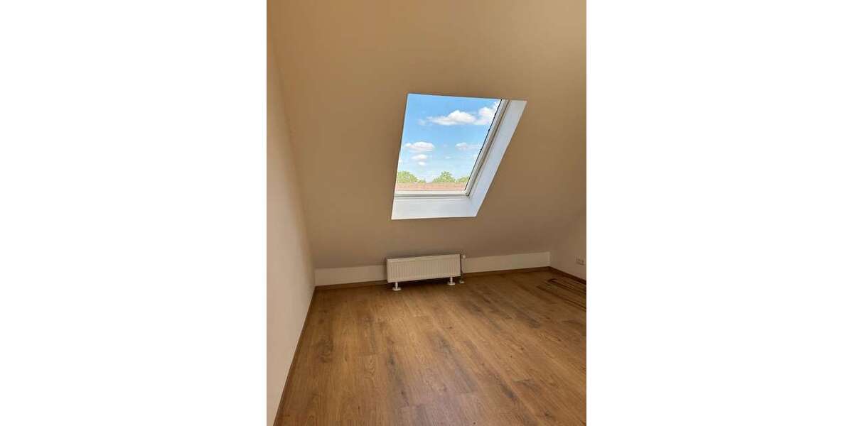 Wohnung zum Mieten in Hürth 325 € 34 m² 1 zimmer