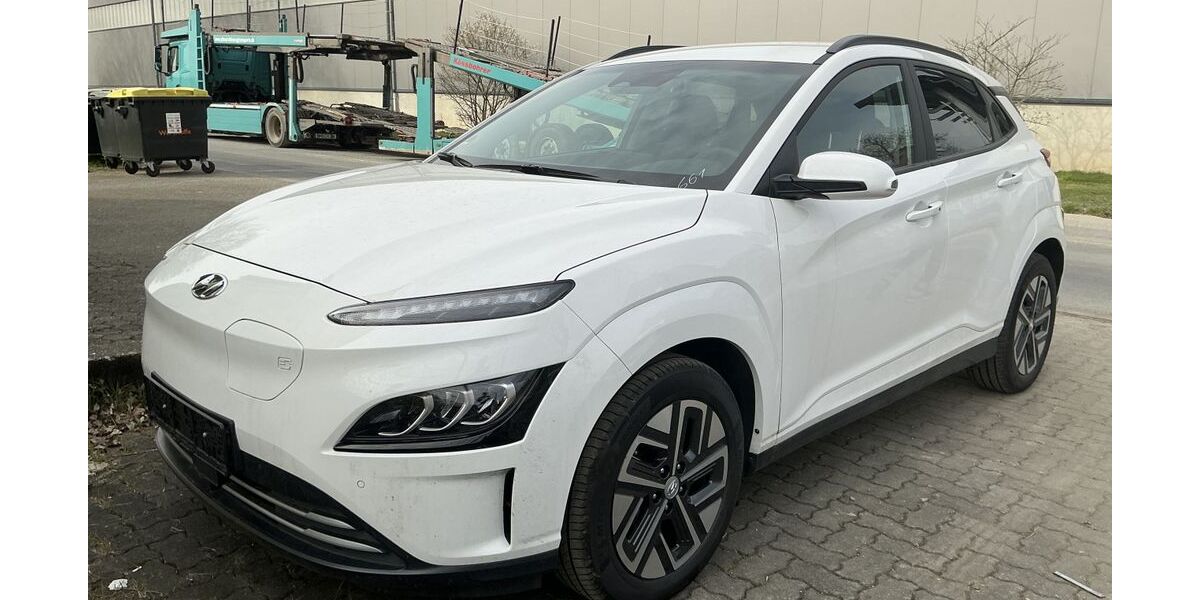 Hyundai KONA 29.568 km 18.500 &euro; Eitorf 53783