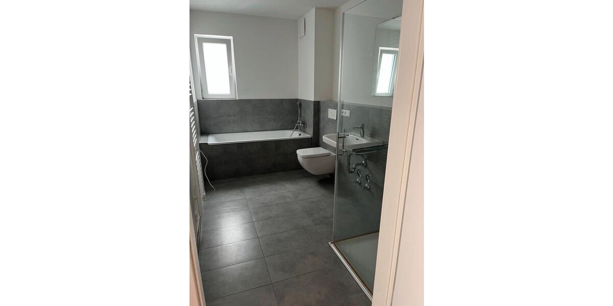 Terrassenwohnung Bonn Auerberg - 3 Zimmer, 88 m&sup2;, 1.361&euro; | Angebot:26223844