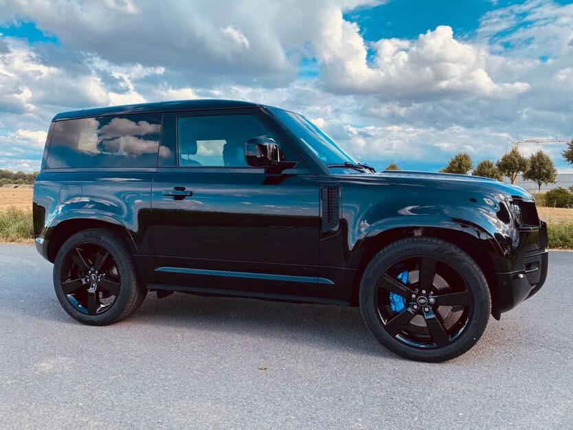 Land Rover Defender 7.720 km 139.900 € Köln 50858