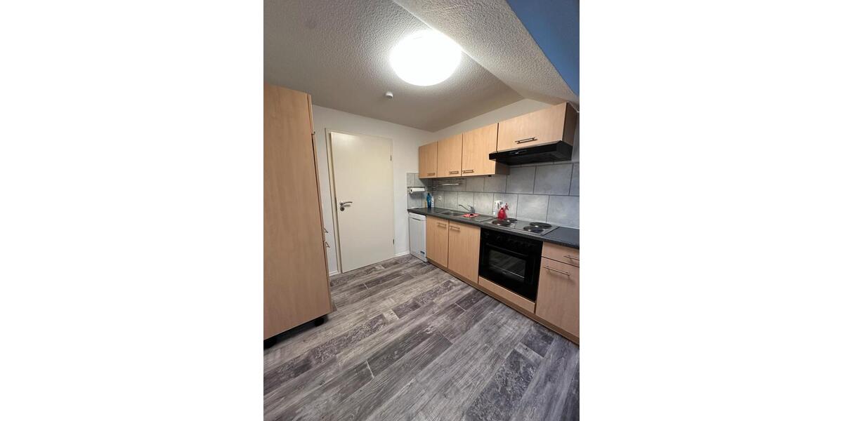 Dachgeschoßwohnung Siegburg - 3 Zimmer, 67 m&sup2;, 1.045&euro; | Angebot:25867909