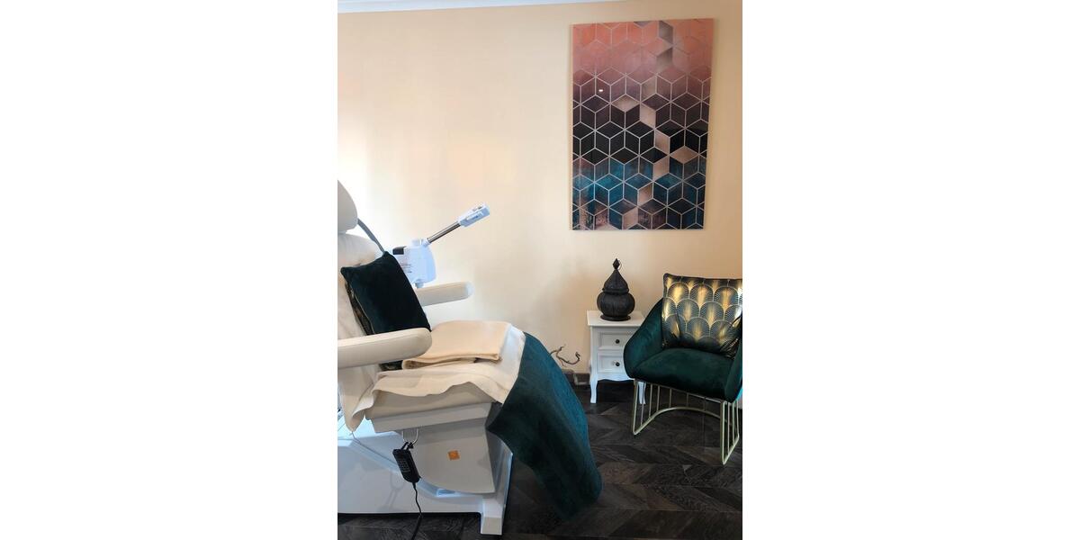 Lohmar, Verkauf Kosmetikstudio eingerichtet , Fußpflege & Nägel zimmer