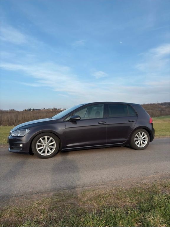 VW Golf 185.000 km 9.299 € Bad honnef 53604