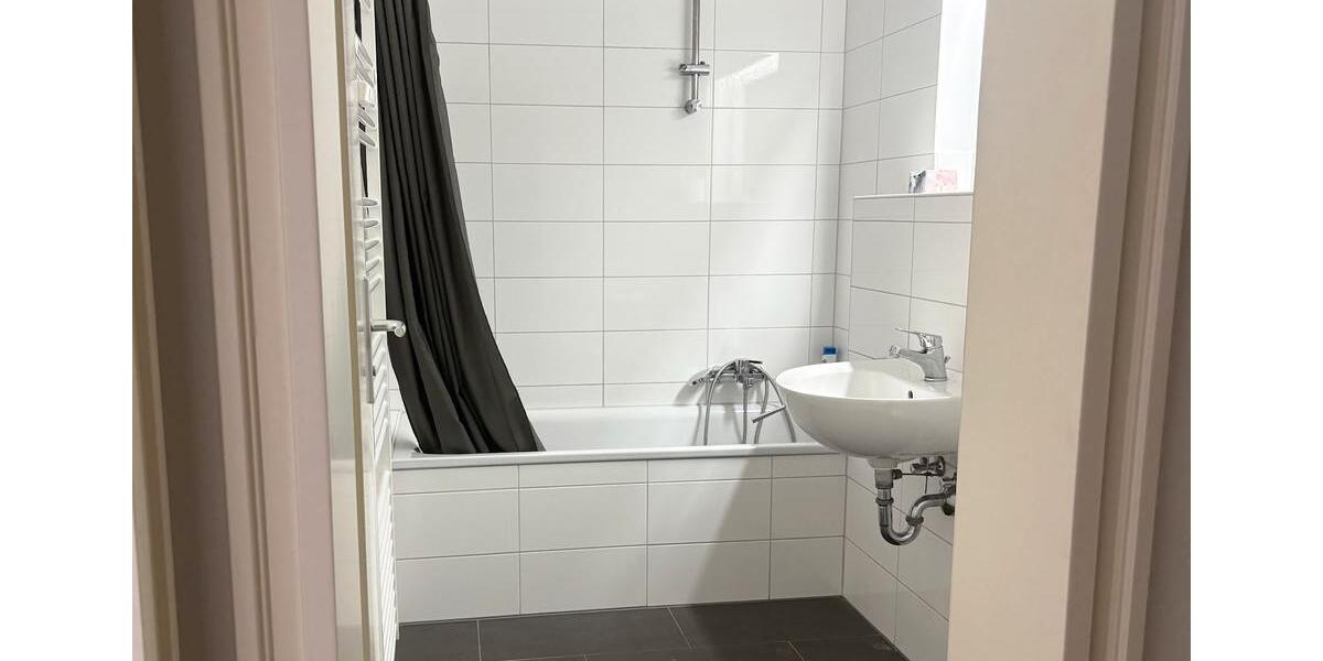 Etagenwohnung Köln Rodenkirchen - 1 Zimmer, 43 m&sup2;, 895&euro; | Angebot:24441587