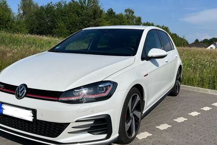 VW Golf 126.706 km 18.499 &euro; Vettelschoß 53560