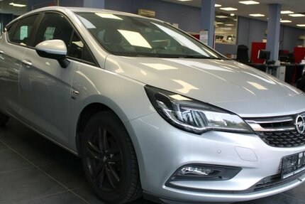 Opel Astra 1.4 Turbo 120 Jahre 72.750 km 12.980 € Euskirchen 53881
