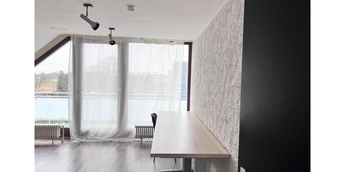 Dachgeschoßwohnung Troisdorf Bergheim - 4 Zimmer, 104 m&sup2;, 1.500&euro; | Angebot:25612942