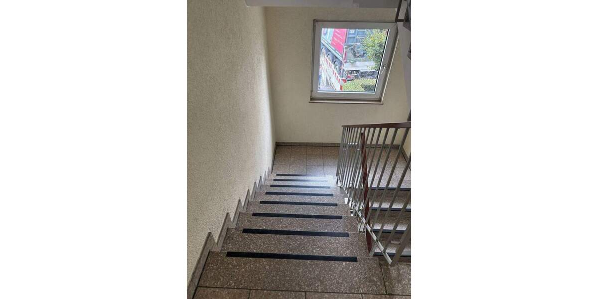 Eigentums - Appartementwohnung mit Tiefgaragenstellplatz in Marienburg - 1 km zum Rhein, 2 km zur A 4, 4 km zum Dom 1 zimmer