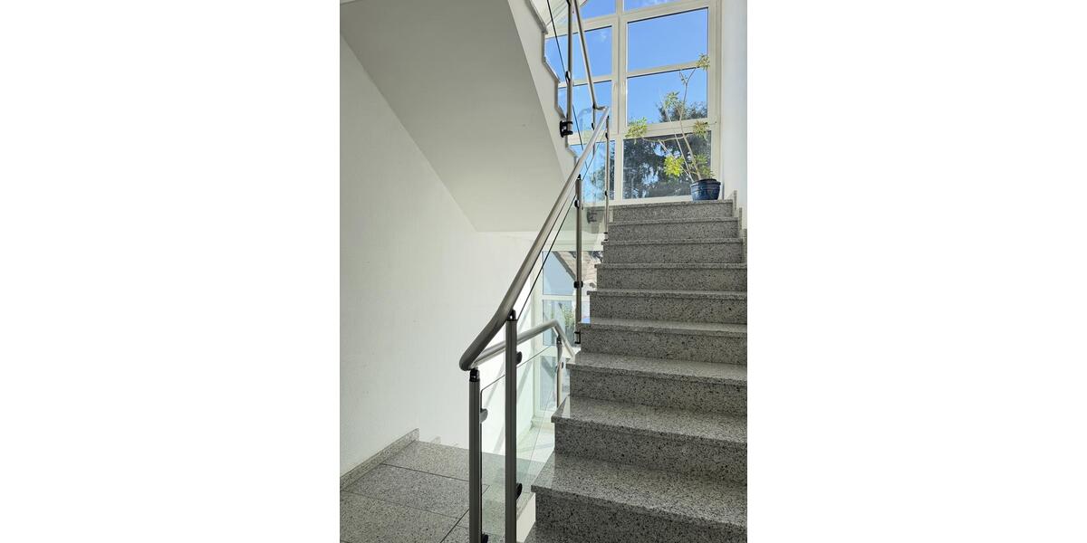 Etagenwohnung Bergisch Gladbach - 4 Zimmer, 94 m&sup2;, 1.300&euro; | Angebot:25650445