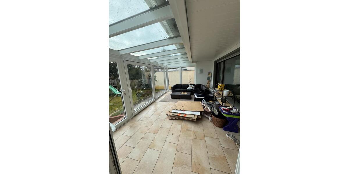 Erdgeschoßwohnung Sankt Augustin - 5 Zimmer, 140 m&sup2;, 1.400&euro; | Angebot:25882185