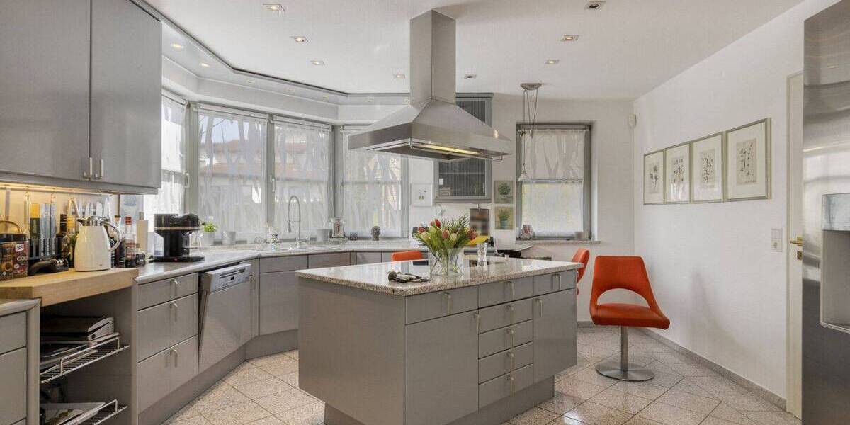 Einfamilienhaus Brühl - 7 Zimmer, 290 m&sup2;, 1.800.000&euro; | Angebot:26608920